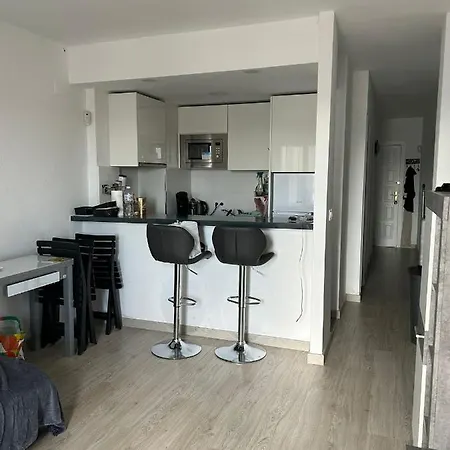 Comme Chez Vous * إمبوريابرافا